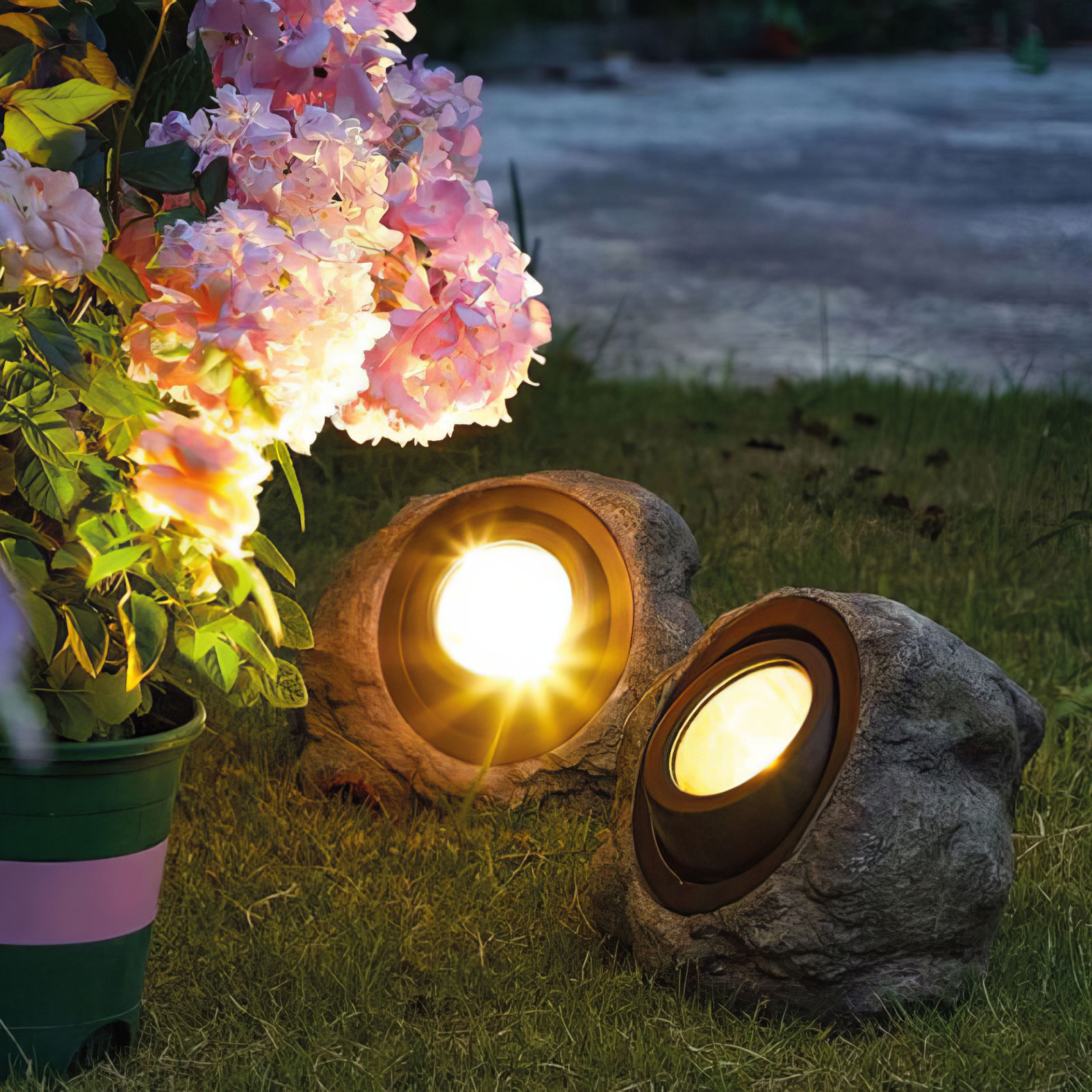 LED-es kültéri szolár lámpa - szikla, kő - fehér SMD LED - 20 x 12 x 16 cm