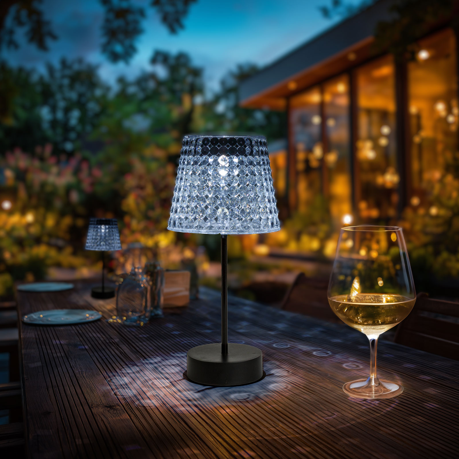 Hibás! Szolár asztali lámpa - átlátszó - hidegfehér LED - műanyag - 26 x 12 cm